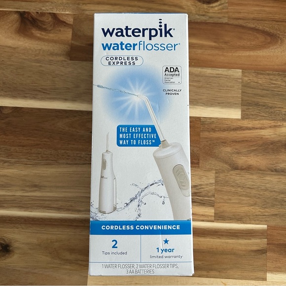 Waterpik Water Flosser NEW Cordless Express - Picture 1 of 6